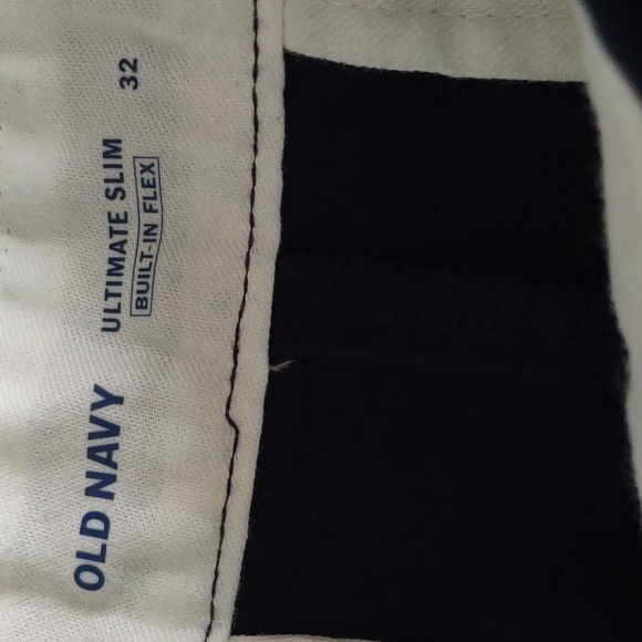 NWT Old Navy Size 32 Ultimate Slim Built-In Flex 10" Inseam Navy Polk Dot Shorts - Picture 11 of 13